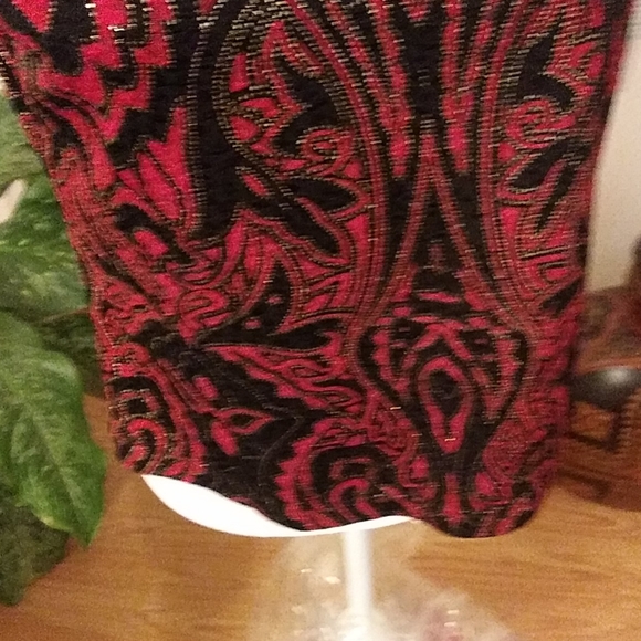 Top - Picture 2 of 6